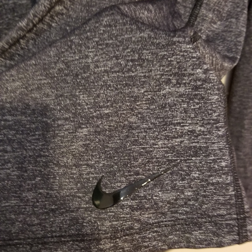 NIKE PRO Hypercool Gray Long Sleeve Workout Top  S - Picture 7 of 8